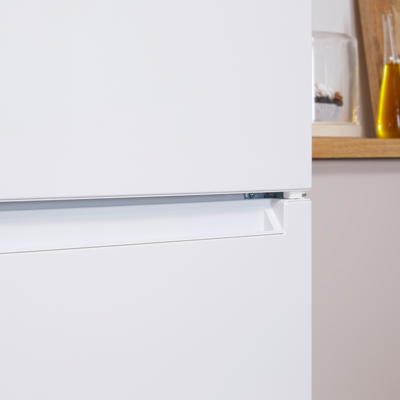 Холодильник с нижней морозильной камерой Indesit DS 318 W рис.2