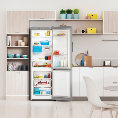 Холодильник с нижней морозильной камерой Indesit ITS 4180 S рис.6