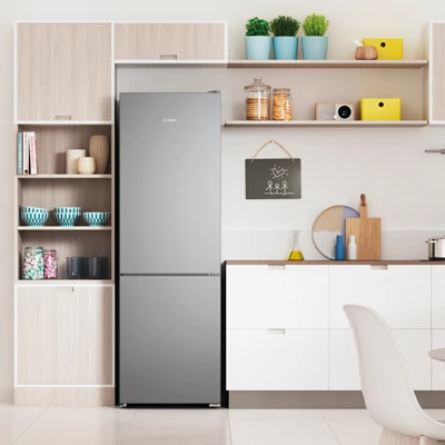 Холодильник с нижней морозильной камерой Indesit ITD 4180 S рис.11