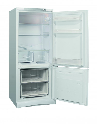 Холодильник с нижней морозильной камерой Indesit ES 15 рис.3