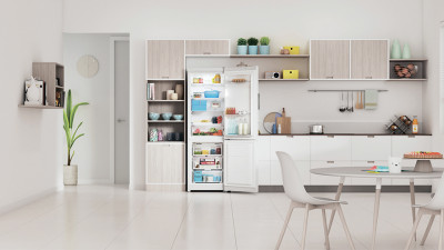 Холодильник с нижней морозильной камерой Indesit ITS 5181I W рис.5