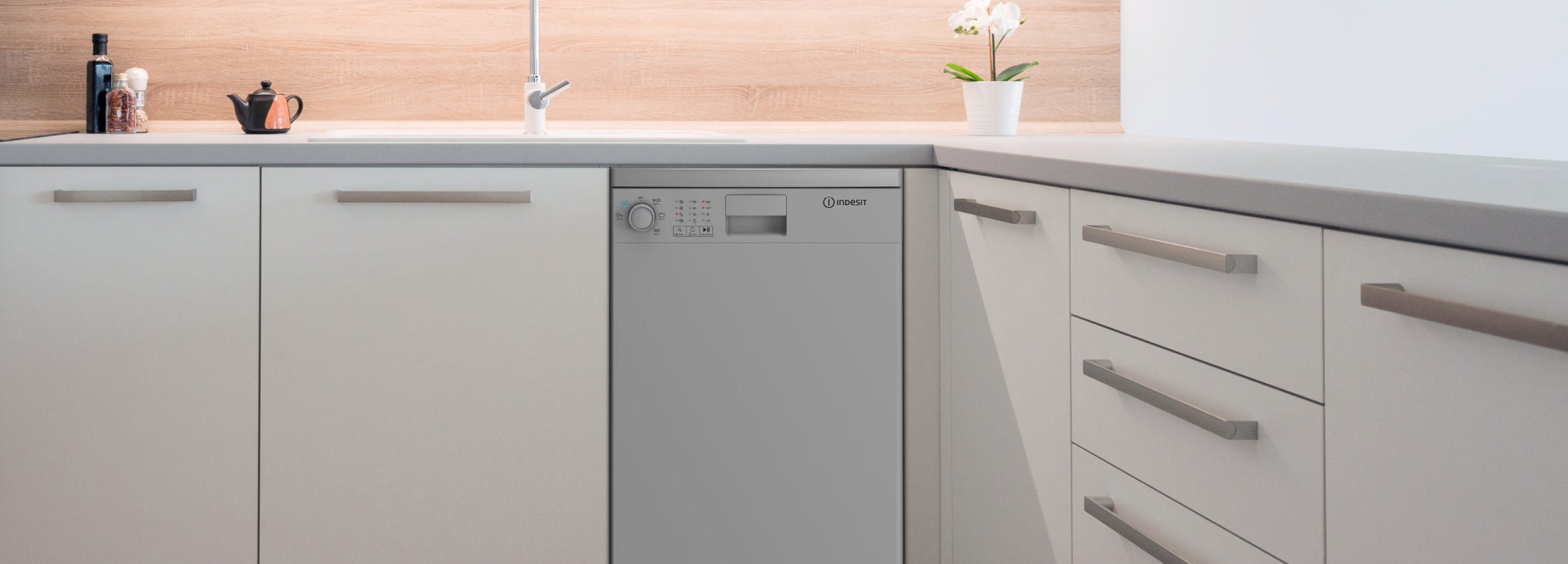 Обзор посудомоечной машины Indesit DFS 2A59 S
