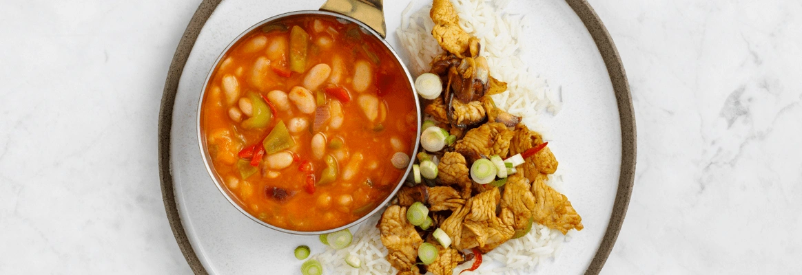 Рецепт свинины с овощами и рисом под соусом чакалака